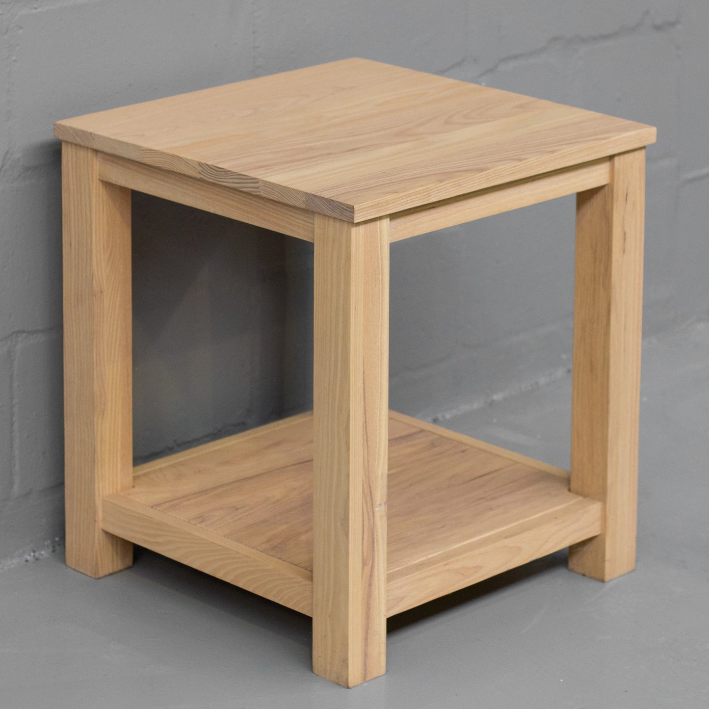 Krone Shelf Side Table
