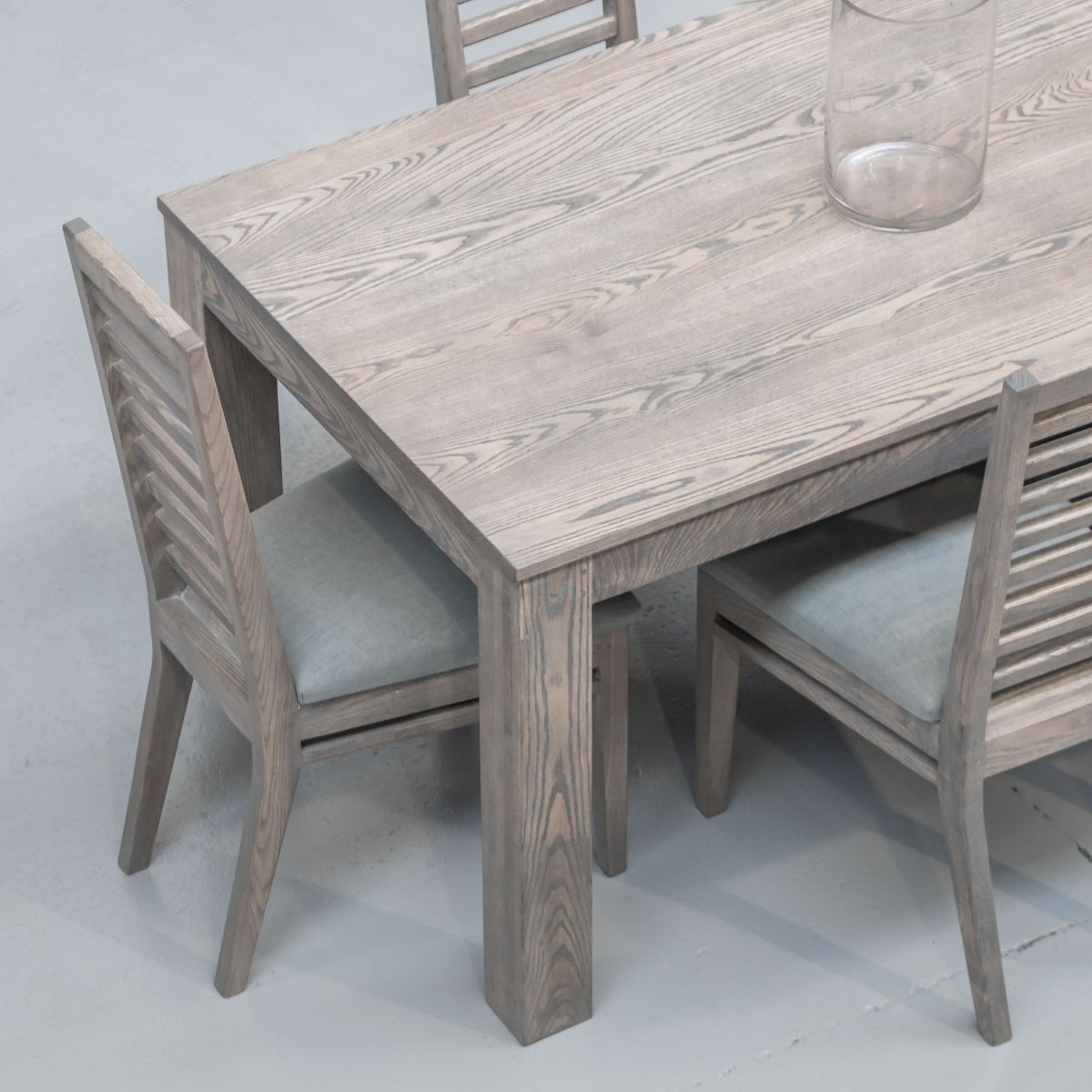 Krone Dining Table