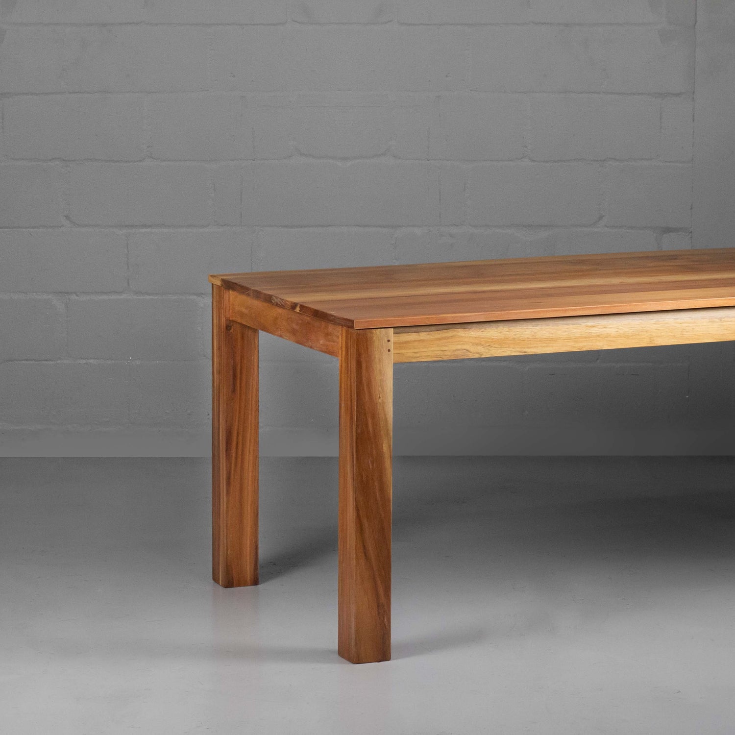 Krone Dining Table | Quality Solid Wood Dining Tables | LANARK